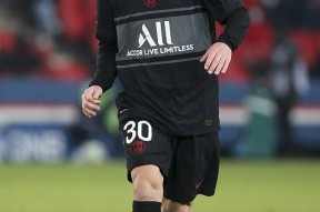 今晚尼斯调整名单以备法国杯，战术微调环节打磨，气氛紧张，心理建设被强调的简单介绍体育官方应用