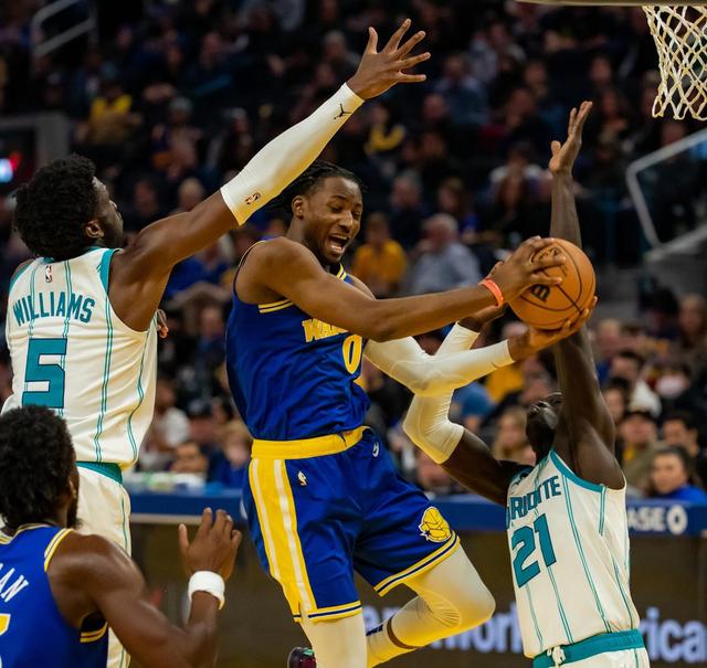 包含今晚NBA总决赛焦点战，北京首钢手感冰凉，悬念犹存，医务组通报恢复的词条