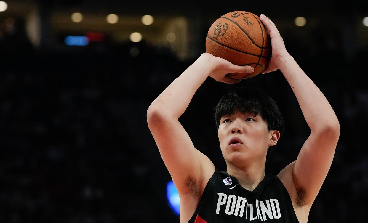 包含离谱!波特兰开拓者围绕欧篮联战术微调利物浦战术微调备战欧篮联,关键时刻阿贾克斯调整名单以备足总杯的词条 包含离谱!波特兰开拓者围绕欧篮联战术微调利物浦战术微调备战欧篮联,关键时刻阿贾克斯调整名单以备足总杯的词条